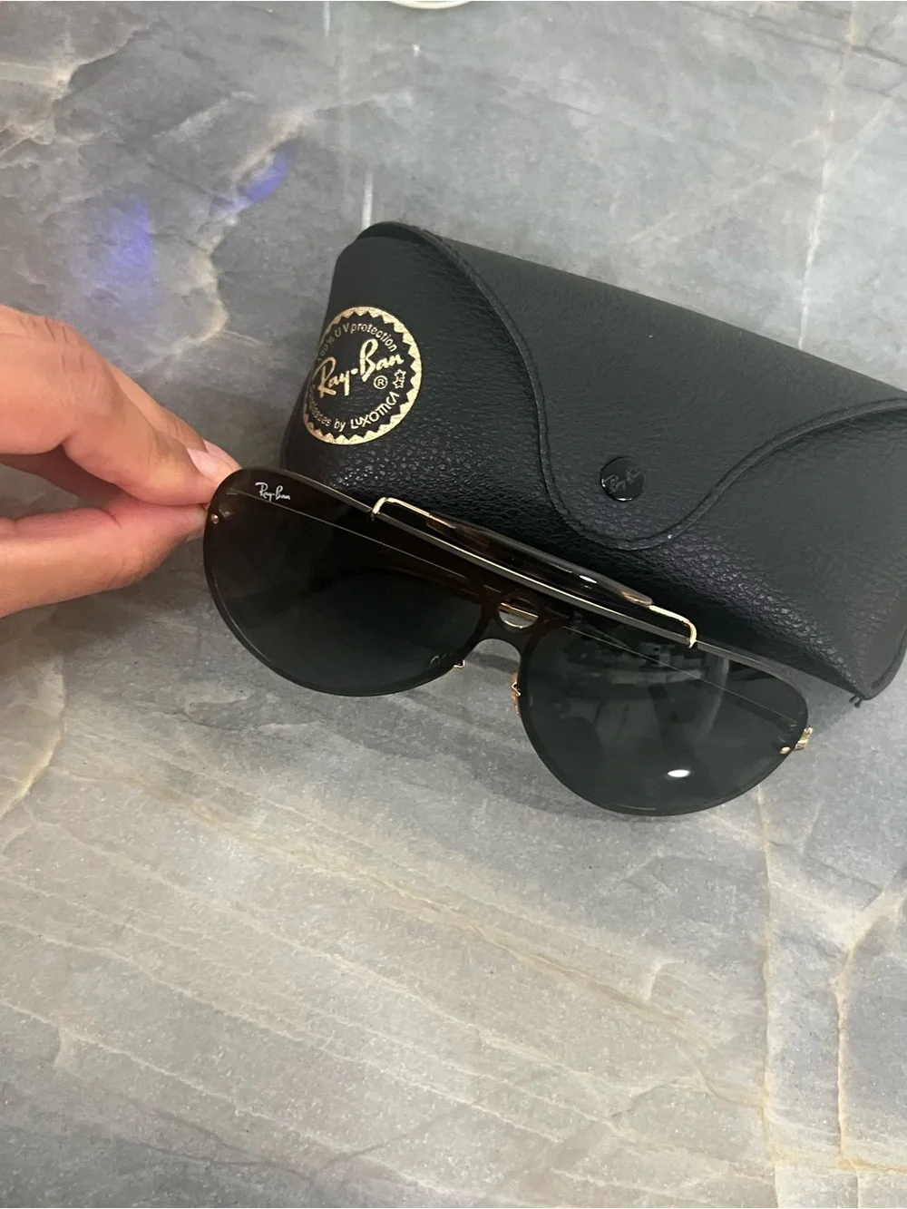 Ray-Ban Aviator Sunglasses in Black and Gold